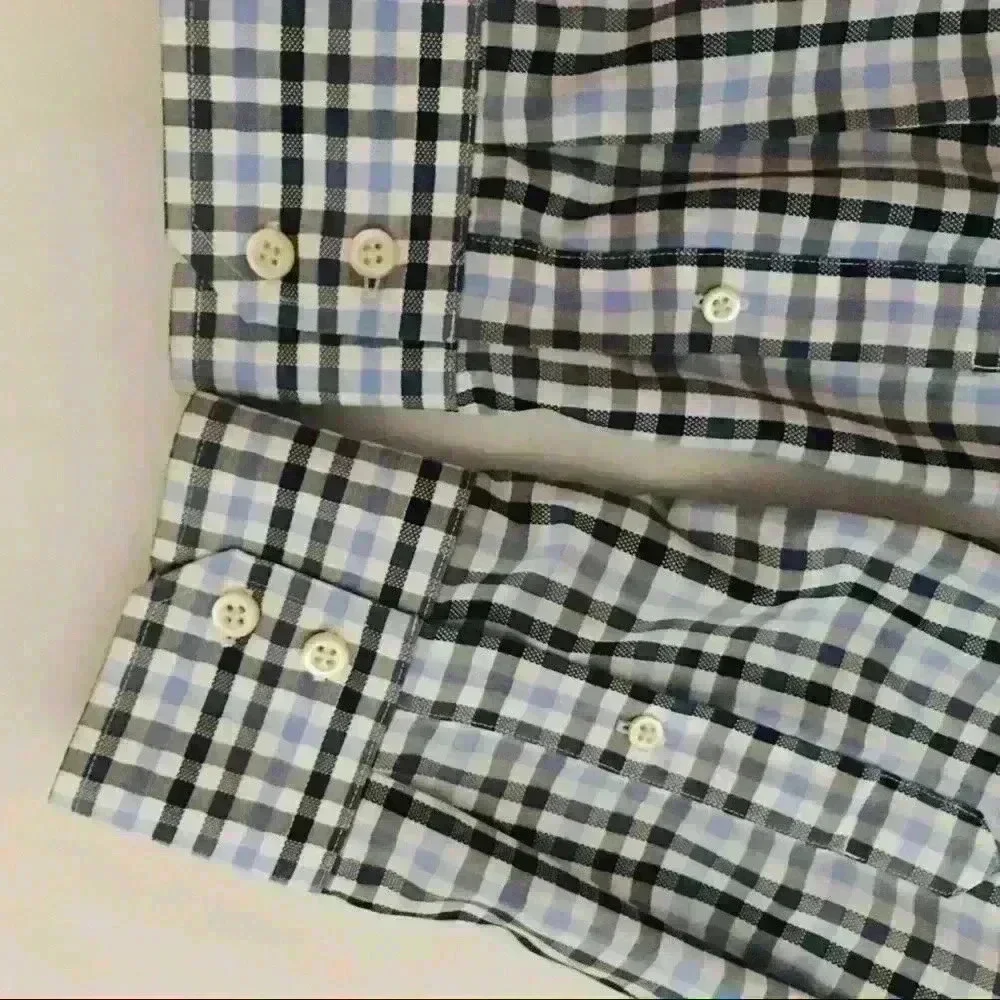 Banana Republic Button Down Shirt XL. No Iron